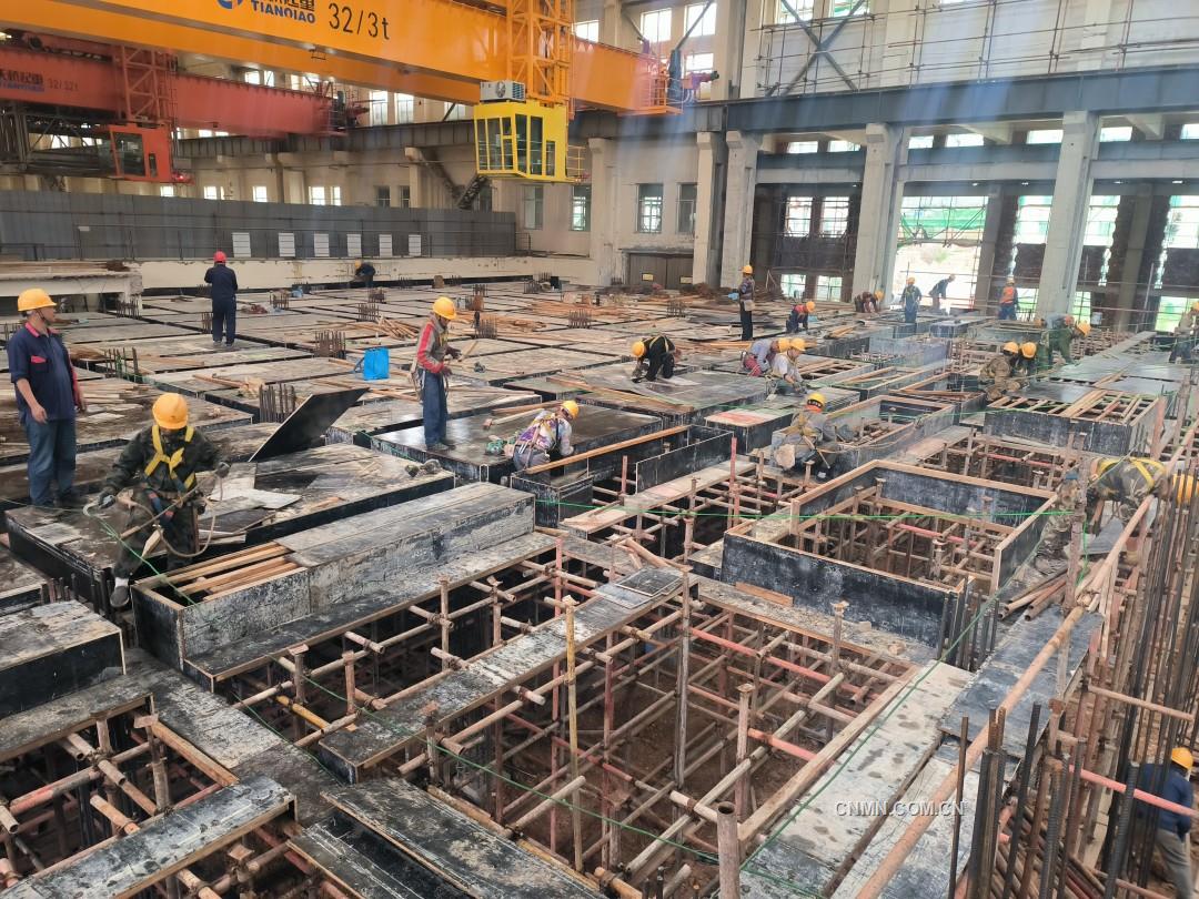 519662