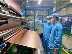 小发明点亮大创新 青春赋能生产线——记铜冠铜箔 “青创跃动” 青年创新增效工作室